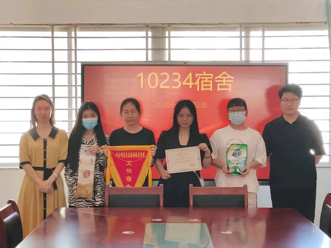 1651046535351686.jpg d3b564cb1294723a0f278e5d110a973.jpg